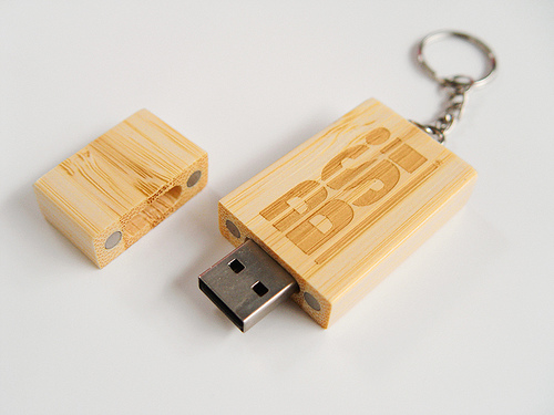 Wooden usb flash drive