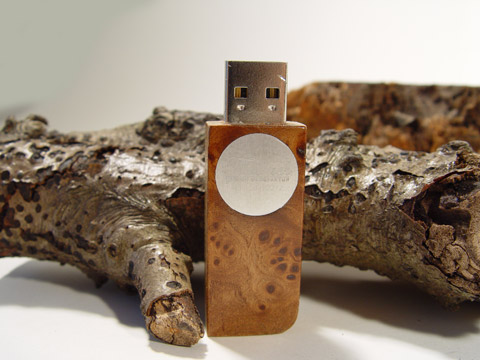 Wooden usb flash drive