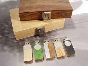 Wooden usb flash drive